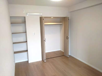 【洋室】 | ルイシャトレあびこ | 4.3帖の洋室！全居室洋室で内装もシンプル！多様なインテリアやレイアウトが楽しめます。