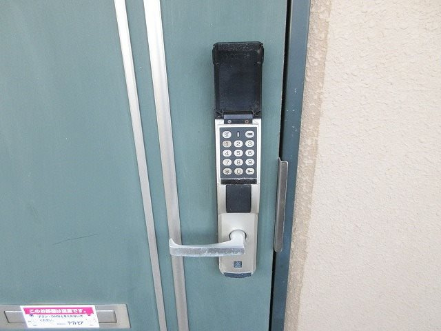 フロール の玄関
