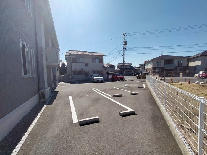 Ｄ　ｍａｉｓｏｎ　西崎の駐車場