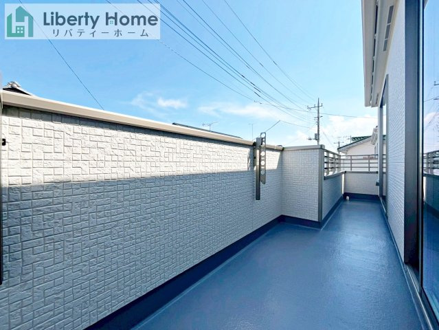 水戸市曙町　新築戸建　B号棟のバルコニー