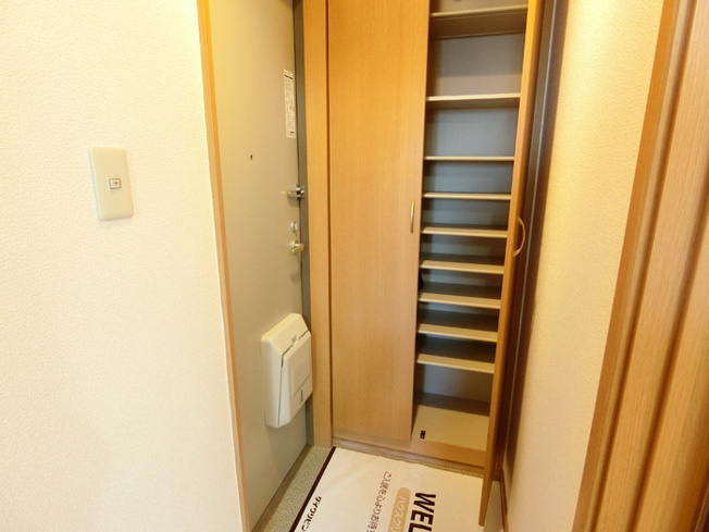 【玄関】ハウスゼルコバ