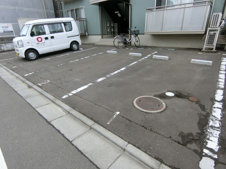 【駐車場】ハウスゼルコバ