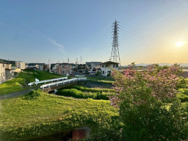 野洲市冨波甲　中古戸建ての展望|閑静な住宅地でのびのびと生活ができます。