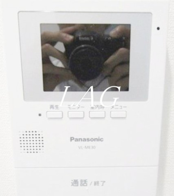 【セキュリティ】 | ＣＢ王子ルシエル | モニター付きインターホンになります。