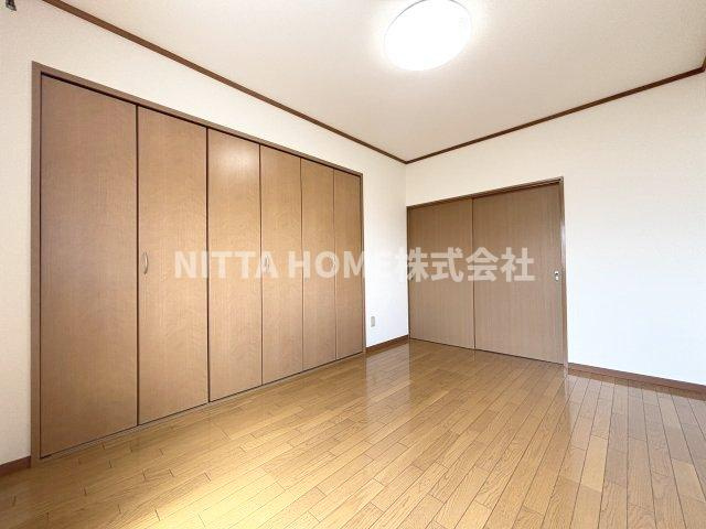 コーポラスナインの内装|大きな収納が特徴です◇