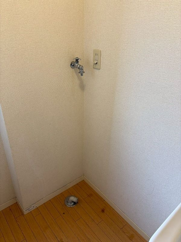 ユートピア今保B