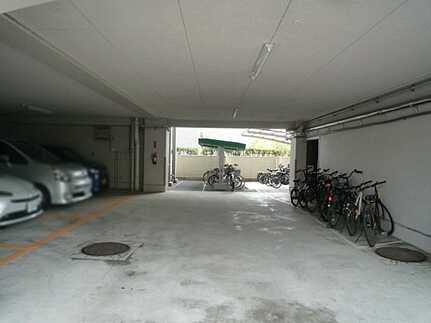 パラッシオ昭和町の駐輪場
