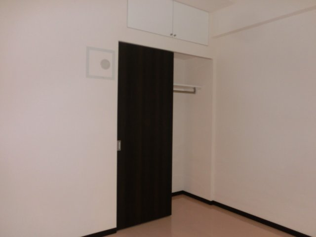 大阪市中央区松屋町の賃貸マンションの収納