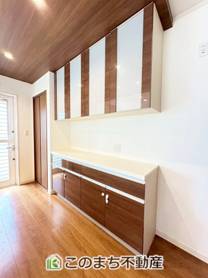 【収納】 | 栃木市沼和田町再生住宅 | 大型のカップボードが標準装備なのはうれしいですね♪
