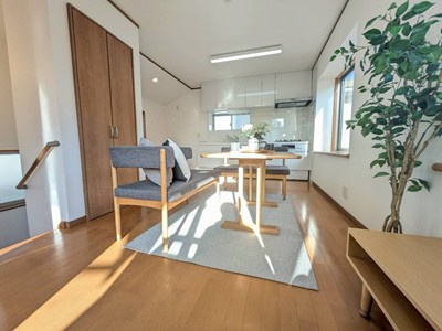 東村山市萩山町１丁目の中古一戸建の居間・リビング