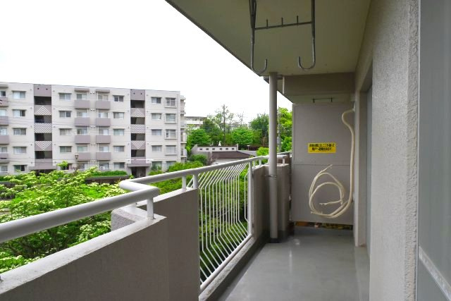 多摩市貝取３丁目の中古マンションのバルコニー