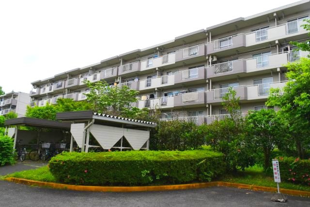 多摩市貝取３丁目の中古マンションの外観
