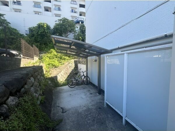 RenoBase本山の外観