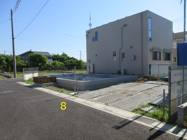 【仲介手数料無料】新築戸建　東松山市和泉町6付近の前面道路含む現地写真