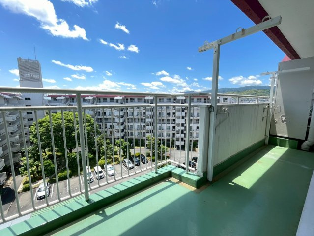 令和７年７月リフォーム完了◆南向き＆トランクルーム付き３ＬＤＫ◆イトーピア向日マンションC棟のバルコニー|バルコニー