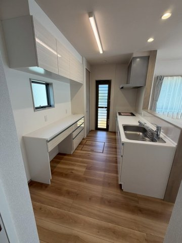 丸亀市中府町４丁目　新築オール電化住宅のキッチン