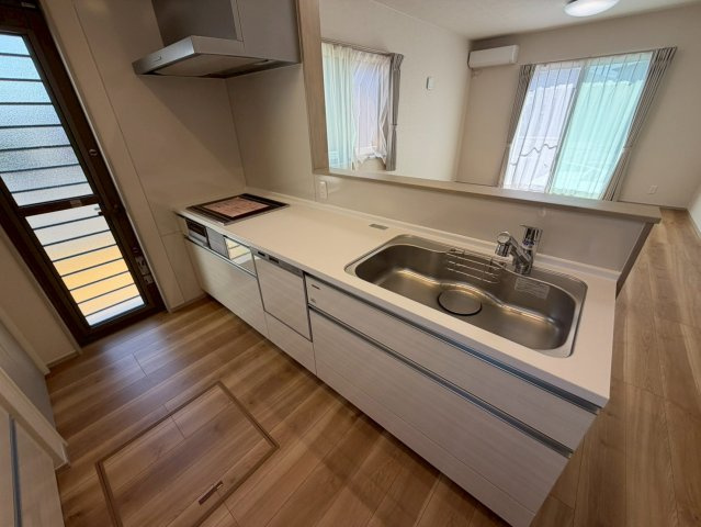 丸亀市中府町４丁目　新築オール電化住宅のキッチン