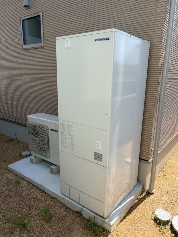 丸亀市中府町４丁目　新築オール電化住宅の発電・温水設備