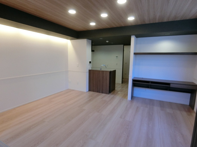 【居間・リビング】Ｌｕｘｅ Ｇｒａｃｉａ 成田町