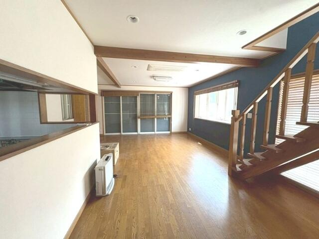 南山田町戸建の内装|※リフォーム中の写真です。