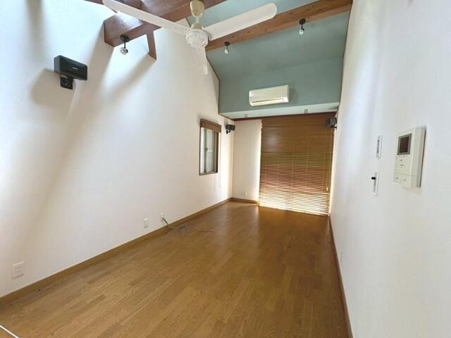 南山田町戸建の内装|※リフォーム中の写真です。