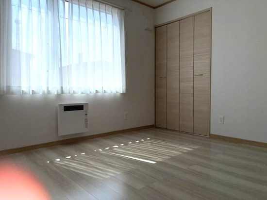 北見市美山町南９丁目３６番地２８　新築平屋建の洋室