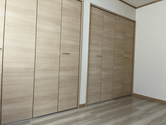北見市美山町南９丁目３６番地２８　新築平屋建の収納