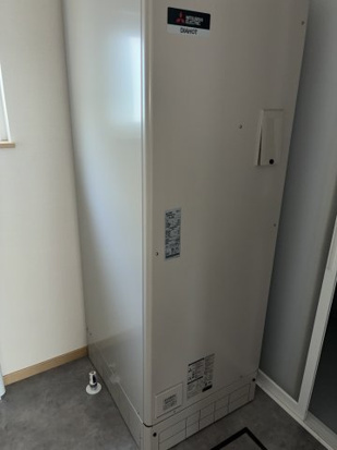北見市美山町南９丁目３６番地２８　新築平屋建の発電・温水設備