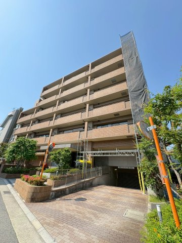エレガンス甲子園の外観