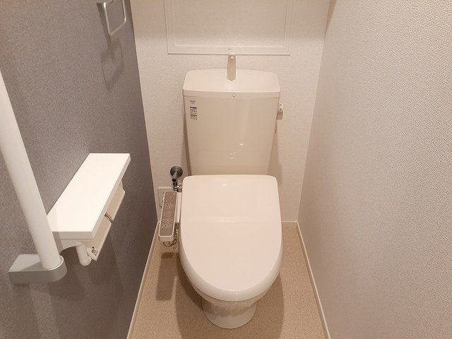 【トイレ】 | シェーネアンジュクロシェットＢ | シンプルで使いやすいトイレです
