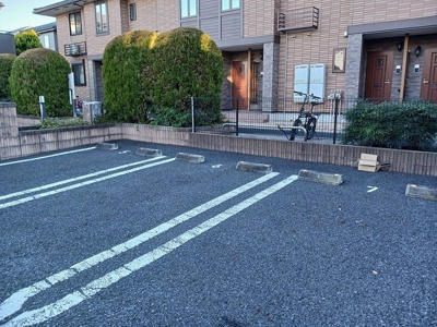 【駐車場】 | Ｓ・Ｋ　プロムナード | 駐車場があるので、車を買う予定の方も安心です