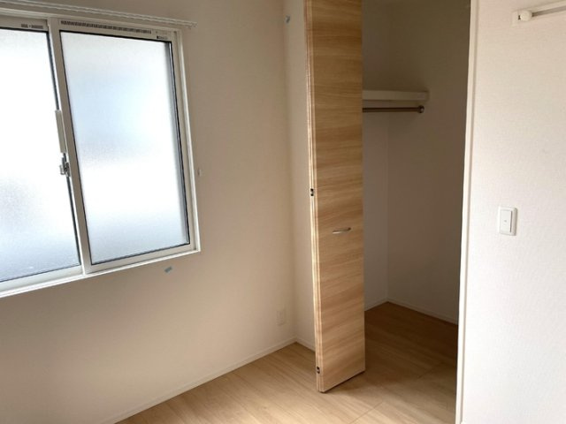 アンジュール西落合の洋室