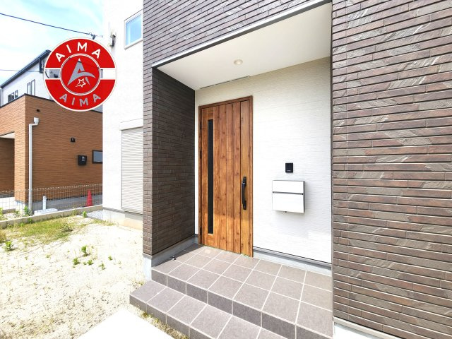福津市有弥の里2丁目第1-3棟（3号棟）の玄関|おでかけの時も帰った時も、「我が家」を最初に感じでもらえる素敵な空間に。