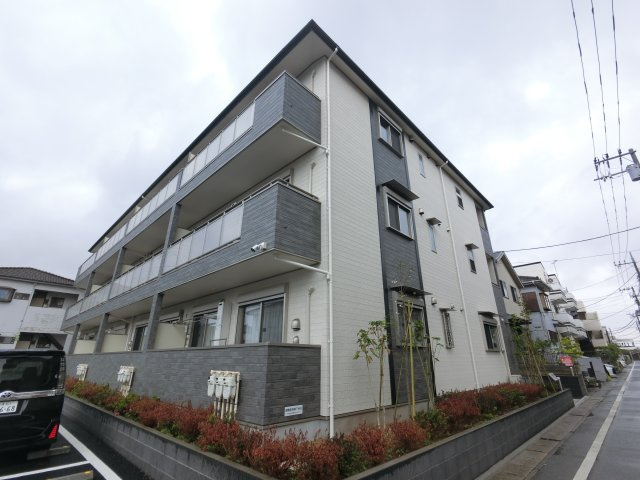 ラ・セレンテの外観