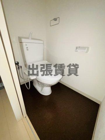 仲介手数料0円！！BERG IZUMIのトイレ