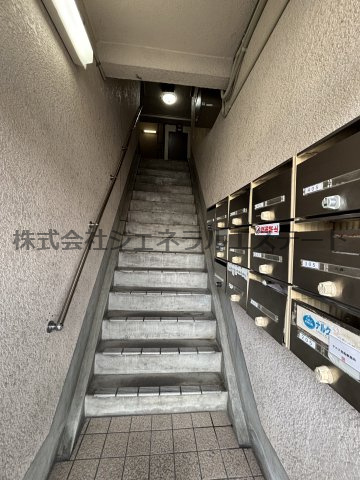 田代マンションのロビー