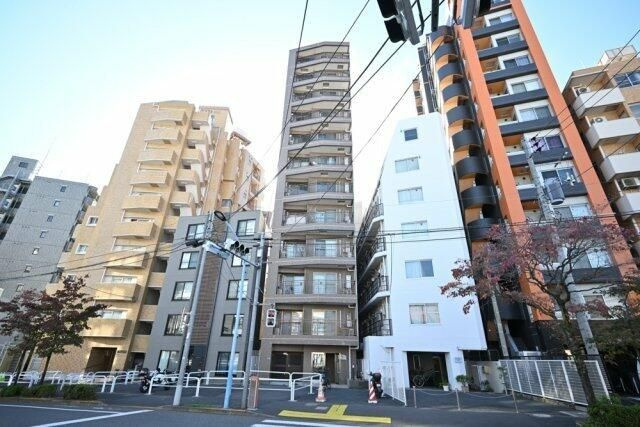 プレール新宿余丁町の外観