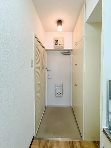 スカイコート鶴見第４の玄関