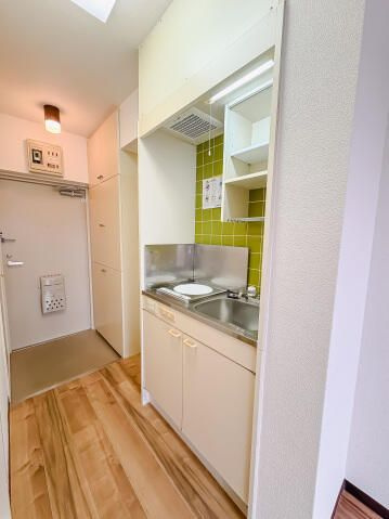 横浜市鶴見区岸谷３丁目の賃貸マンションのキッチン