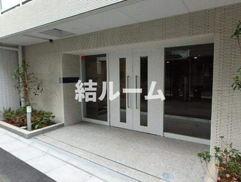 板橋区大和町の賃貸マンションのエントランス