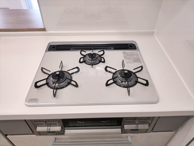 【キッチン】 | ヴィルヌーブ川越 | 同時にお料理ができる３口コンロ
