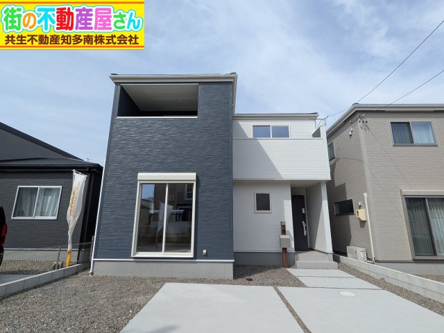 リーブルガーデン半田市板山町　２号棟