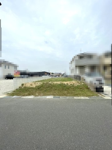 茶屋新田土地区画整理地内の前面道路含む現地写真