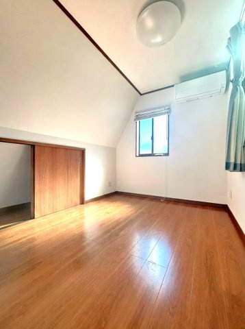 平井5丁目戸建の洋室|※室内写真は家具・小物等を消すAI生成のため、実物とは異なる場合がございます。