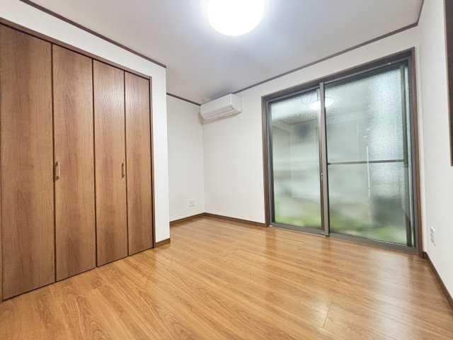 平井5丁目戸建の洋室