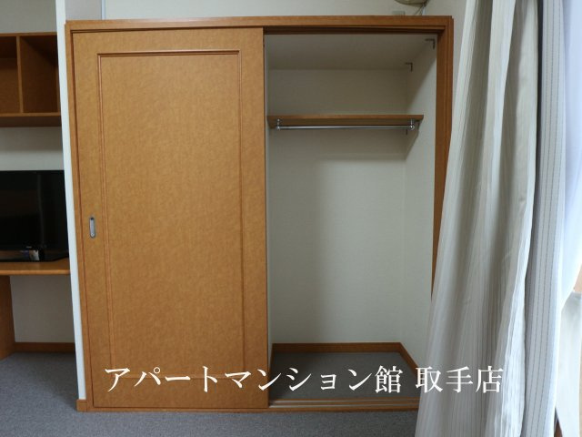 レオパレス駒場の収納