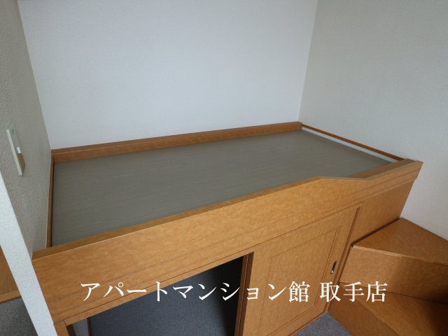 レオパレス駒場の寝室