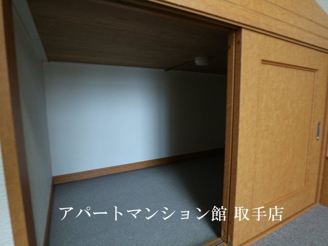 レオパレス駒場の収納