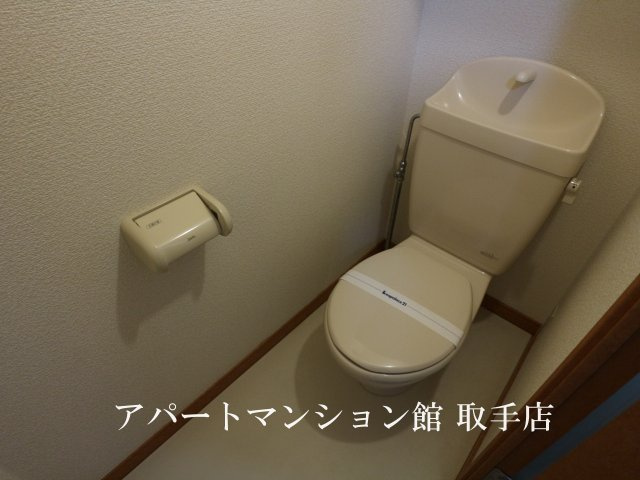 レオパレス駒場のトイレ