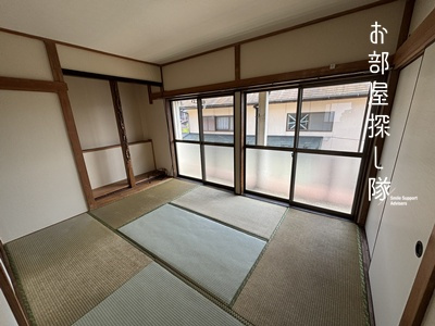 久留米市高良内町のアパートの和室